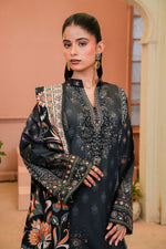 Zafraan printed khaddar shirt and dupatta detail