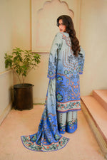 Nakhlistan dupatta draped back view